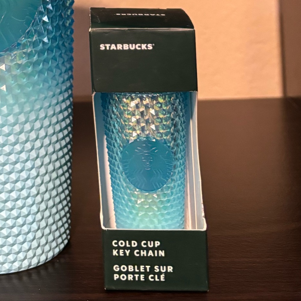 Starbucks studded holiday cup keychain